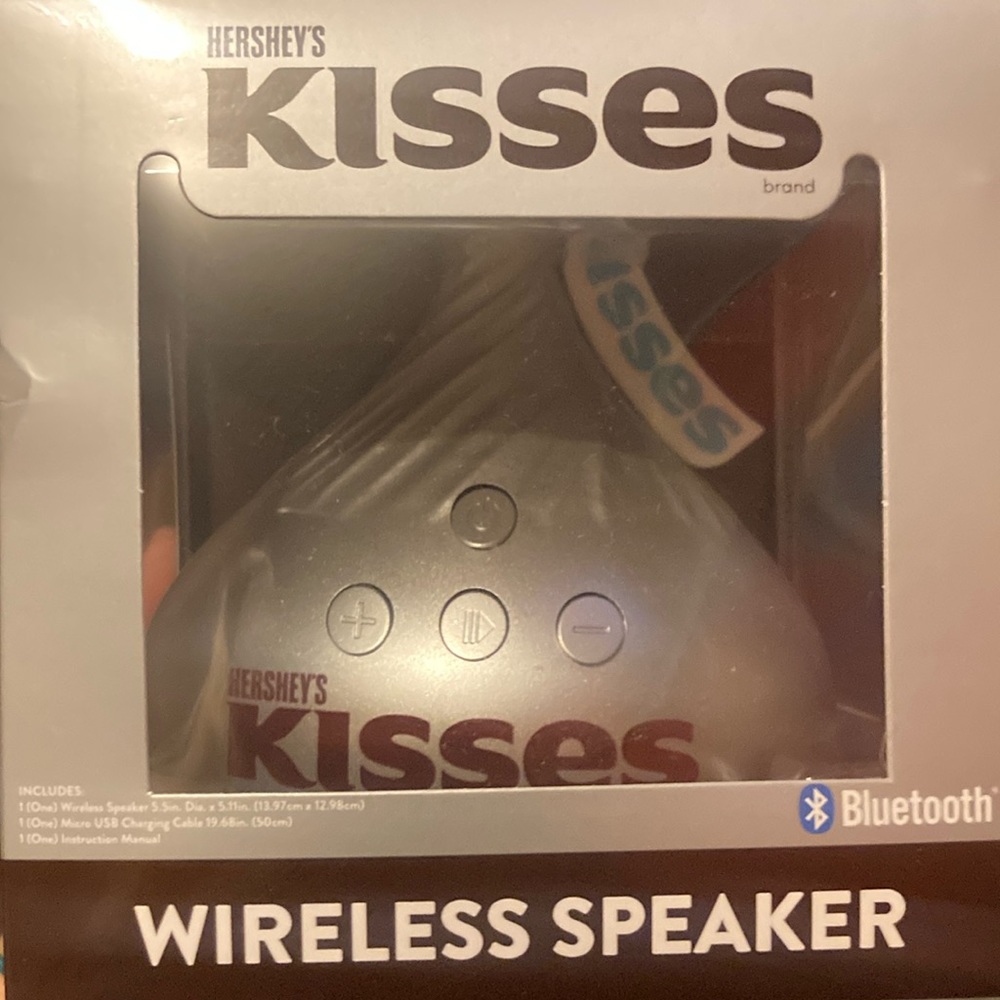 FINAL DROP 🚨 NWT Bluetooth Hershey kiss speaker cute speaker candy Hershey kiss
